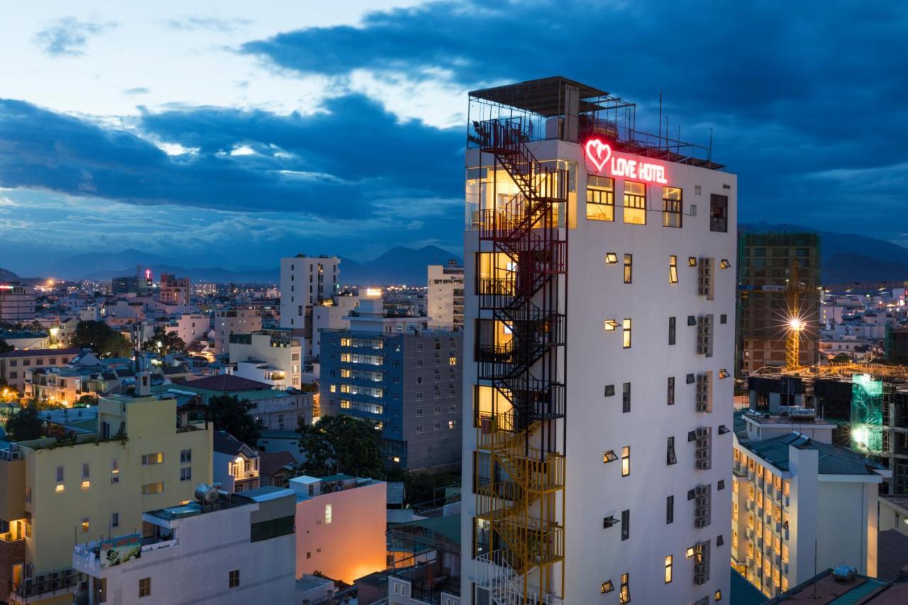 Love Hotel Nha Trang Exterior photo